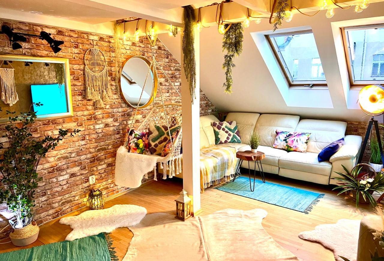 Duplex 2 With Quiet Terrace On Wenceslas Square Apartament *