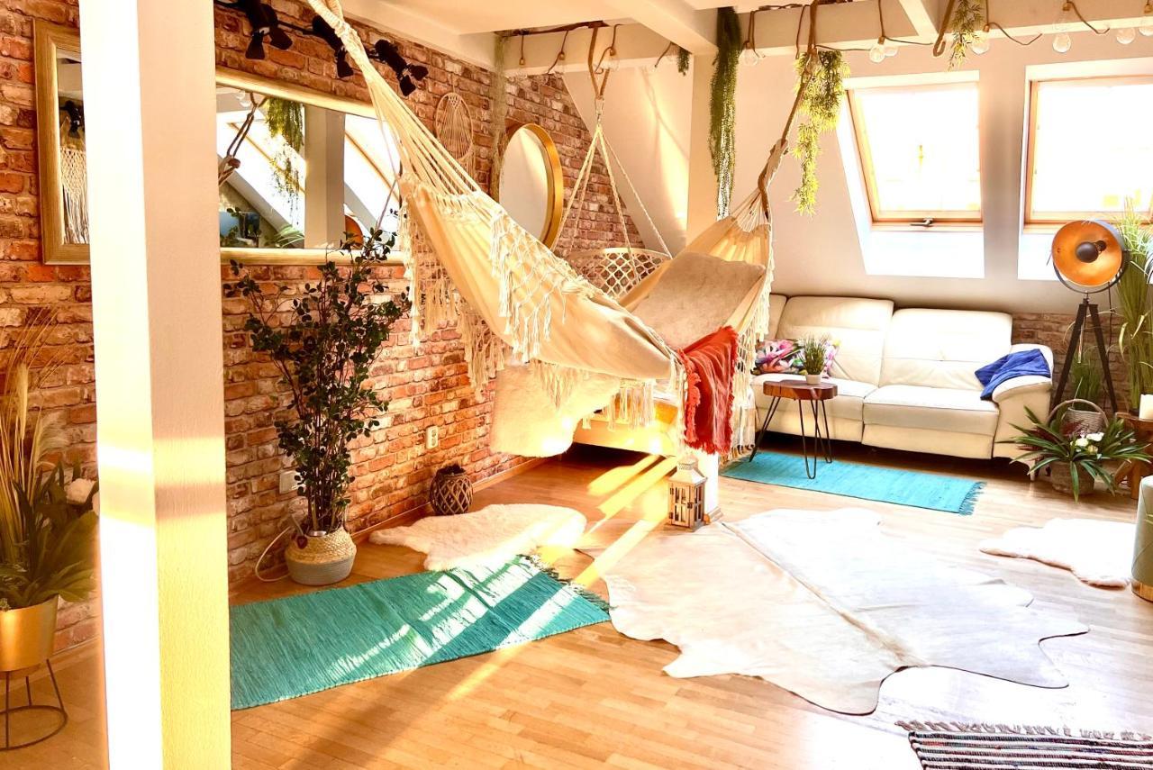 Duplex 2 With Quiet Terrace On Wenceslas Square Praga