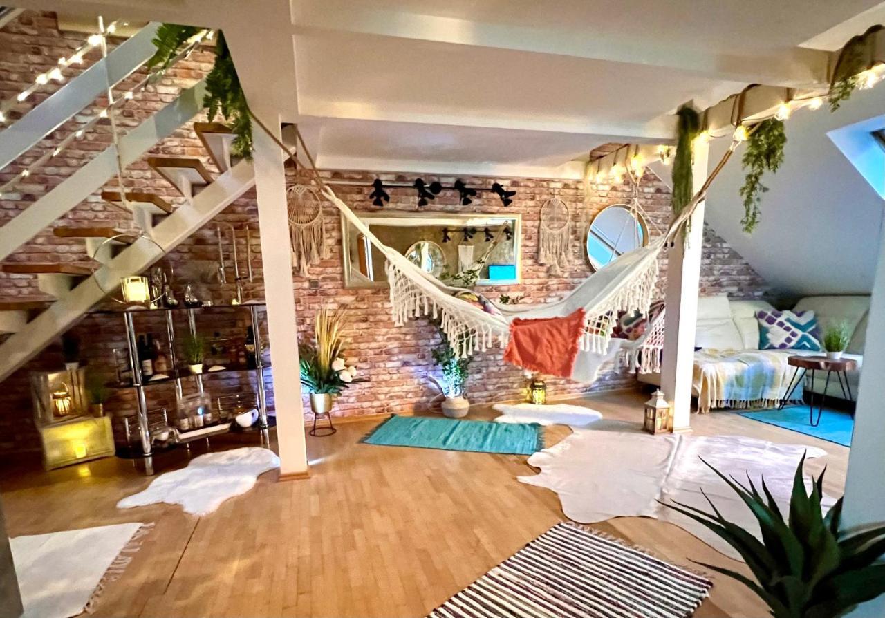 Duplex 2 With Quiet Terrace On Wenceslas Square * Praga