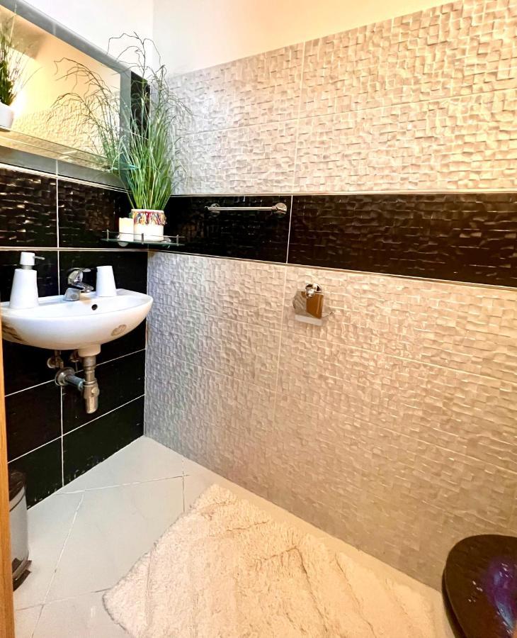 Apartament Duplex 2 With Quiet Terrace On Wenceslas Square *